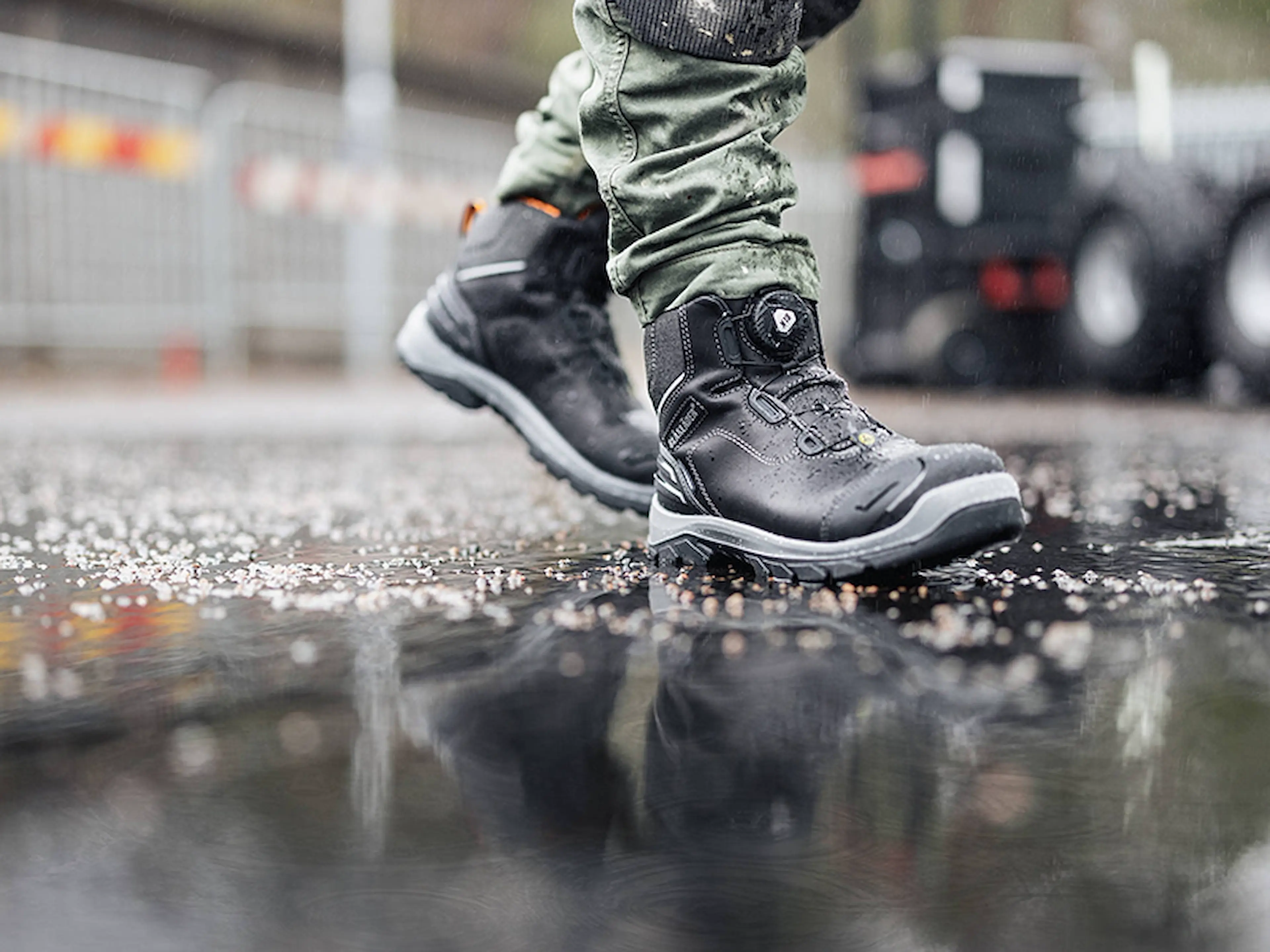 Shoes_RainCraftsmen_2455