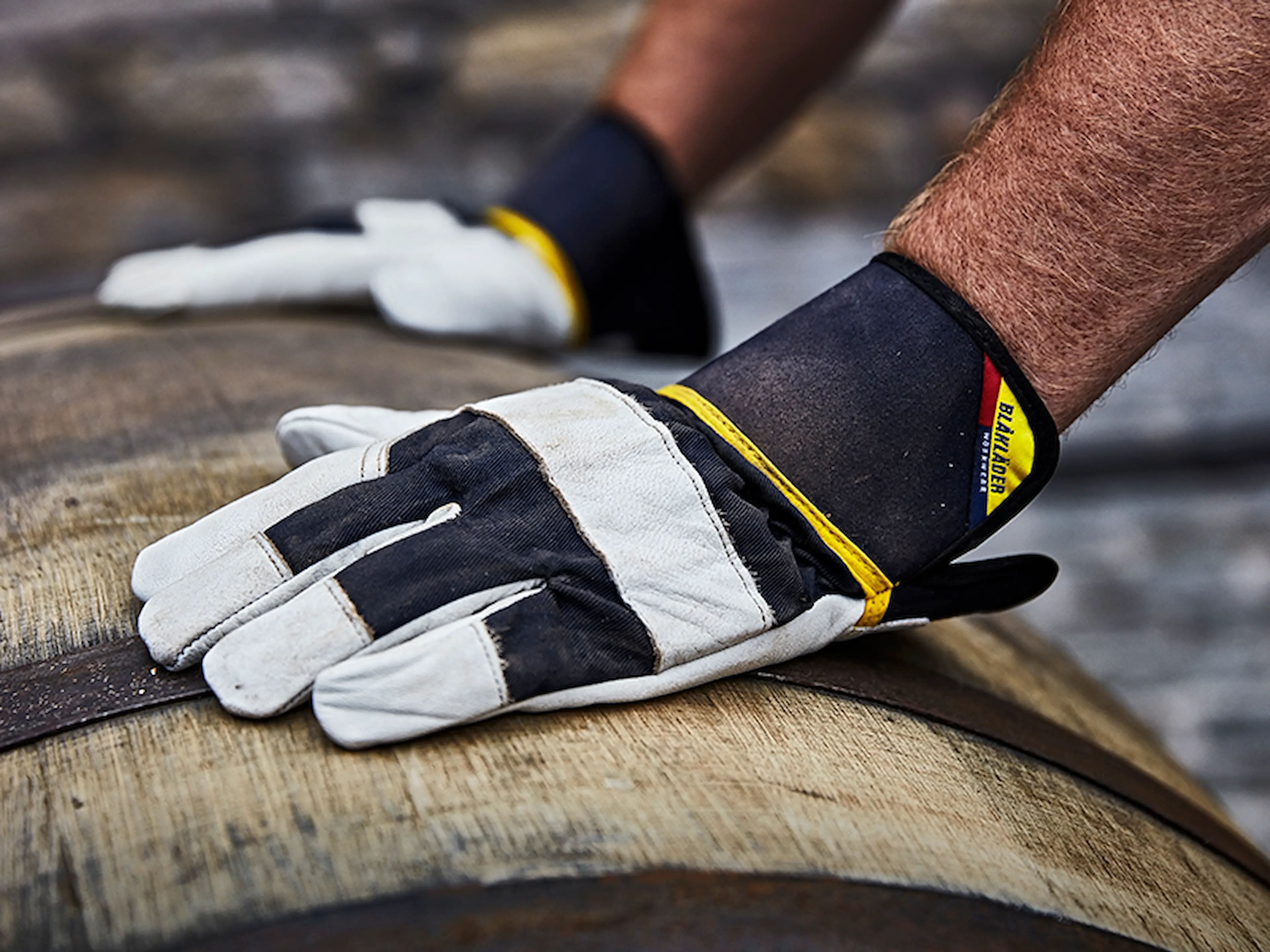 Gloves_2841-1-800x600px