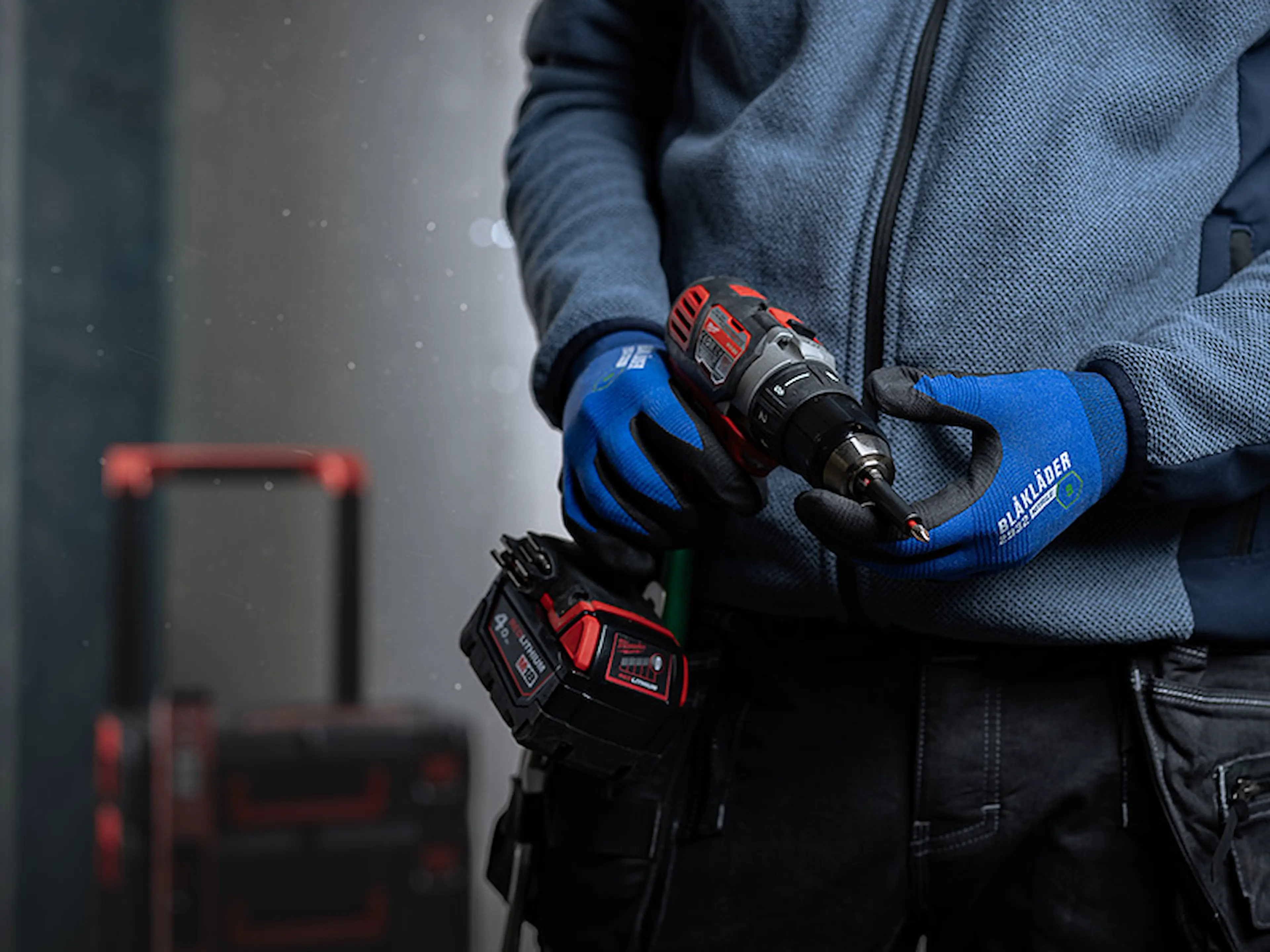 BLK_Gloves_800x600