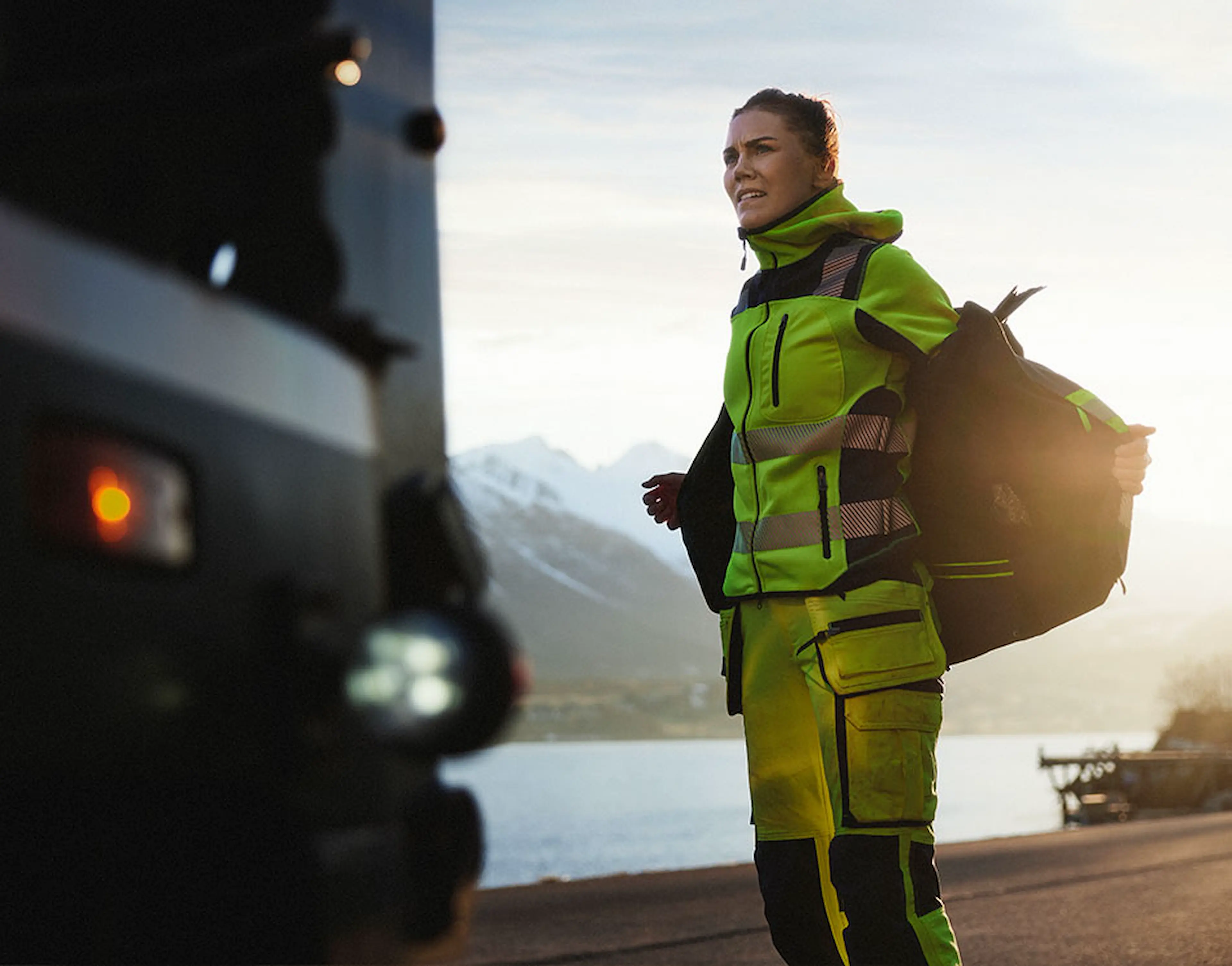 hivis_woman_950x745