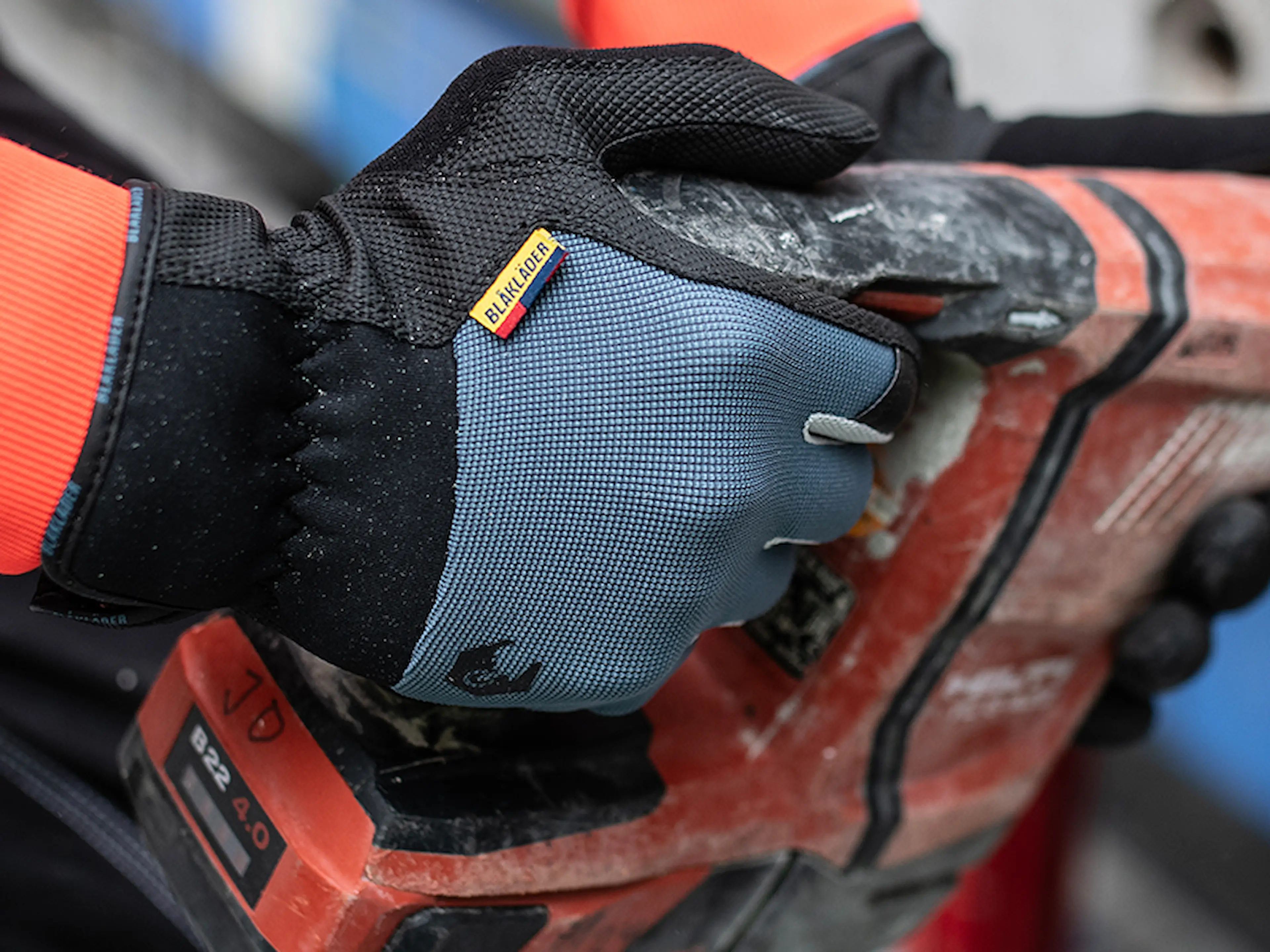 Gloves_Supreme-800x600-1