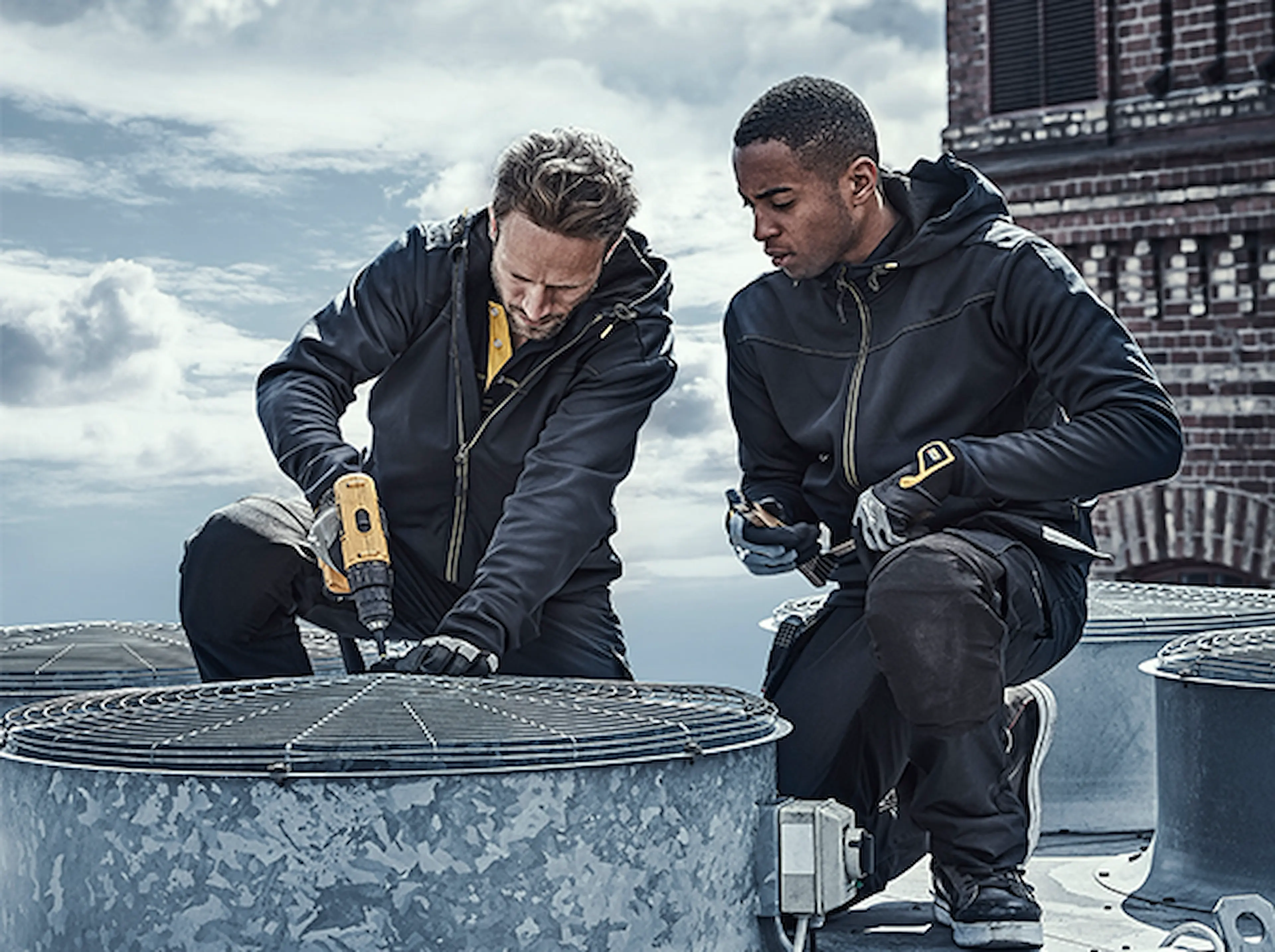 Unite_roof_600x448_original-60bf340cf2711