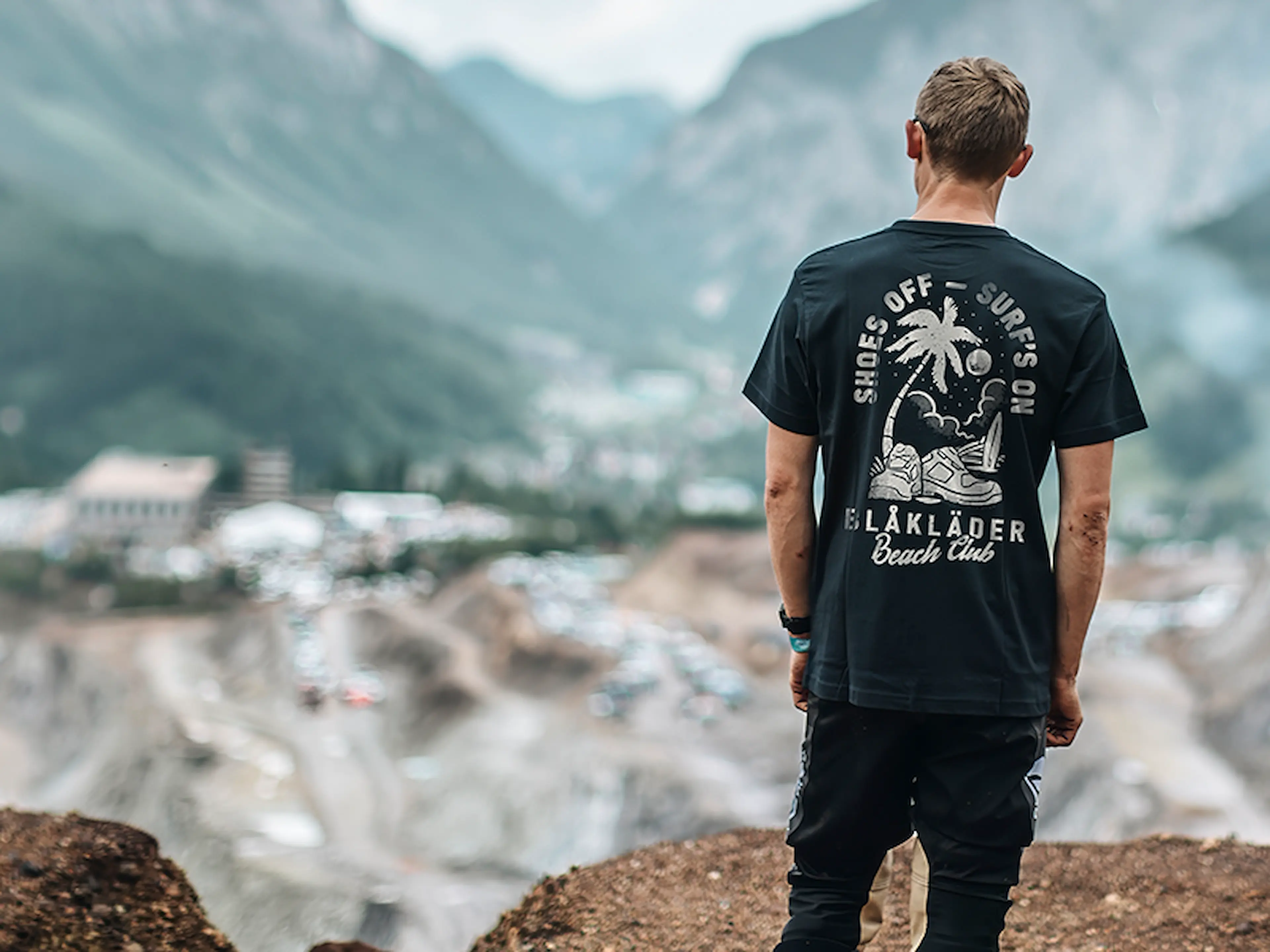 spot_t-shirt-800x600px-jpg