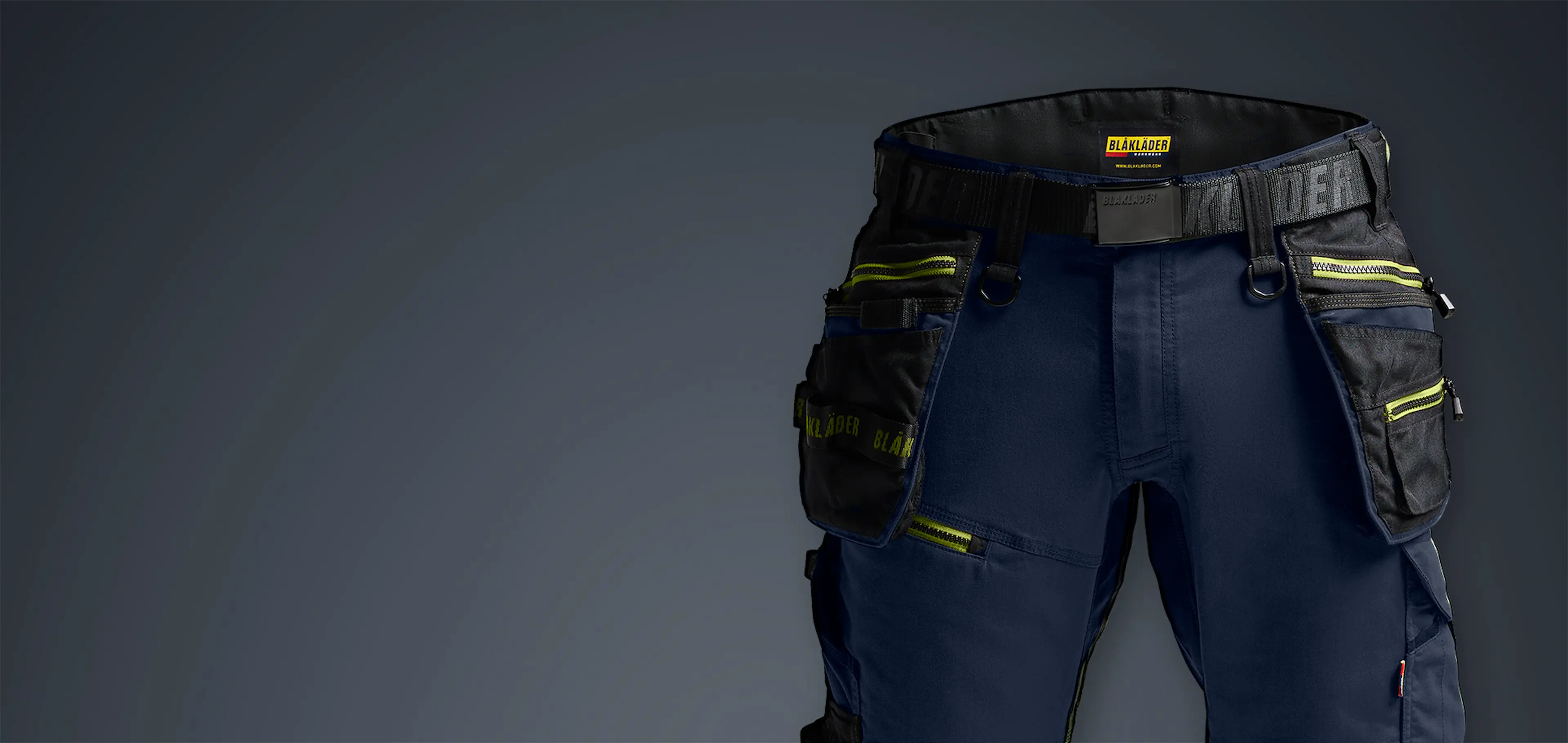 Striker_blue_Banner_197011498633_1920x910