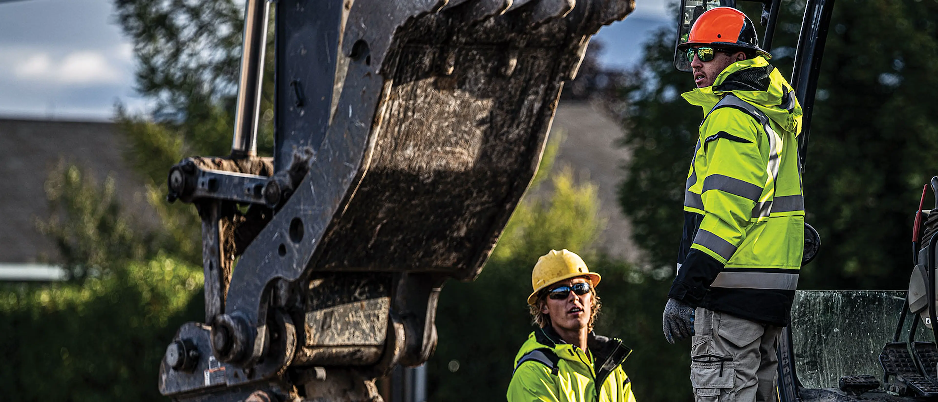 highvis_2_1680x720