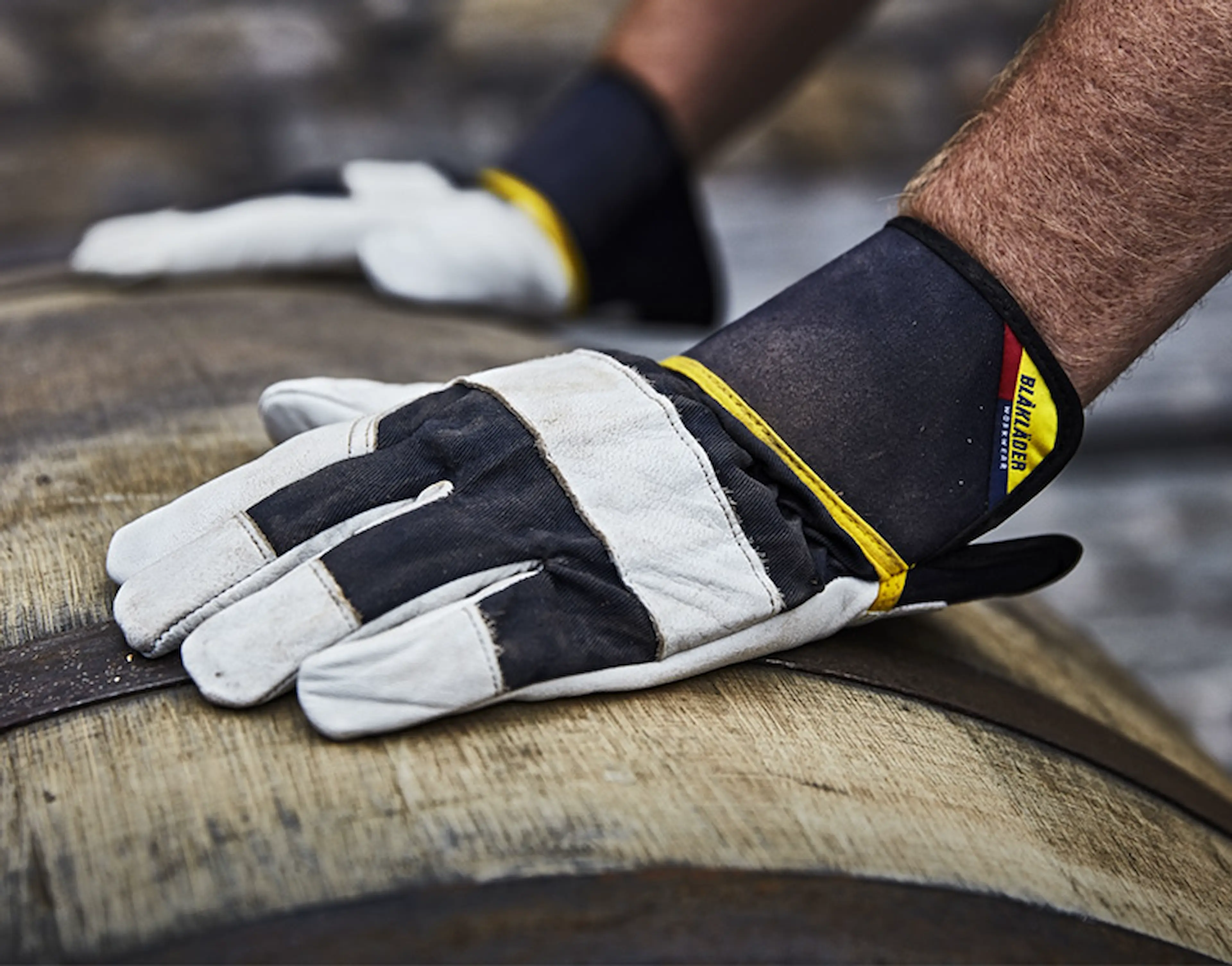 gloves_60-40-jpg
