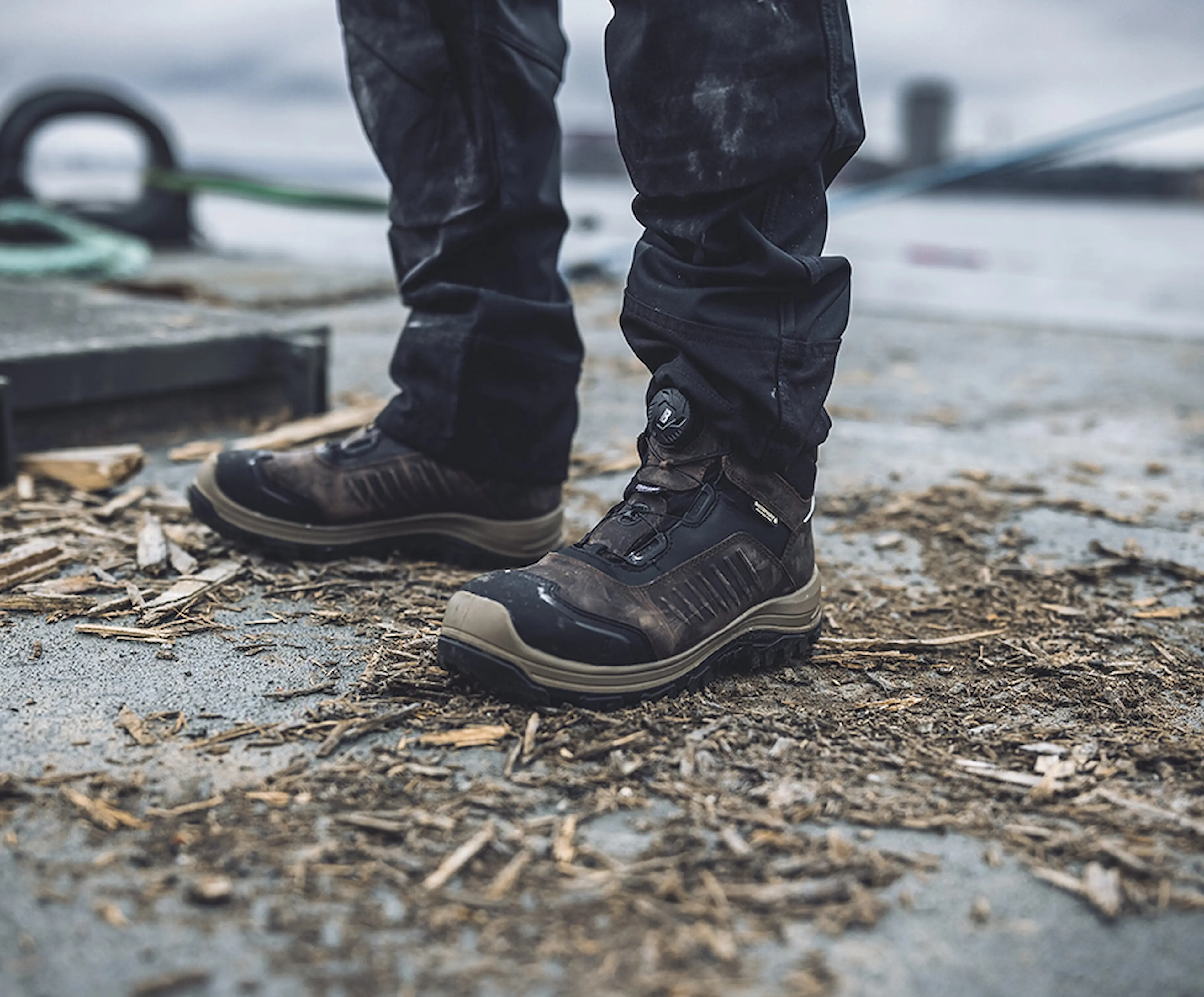 Shoe_Storm_2492-900x745-1