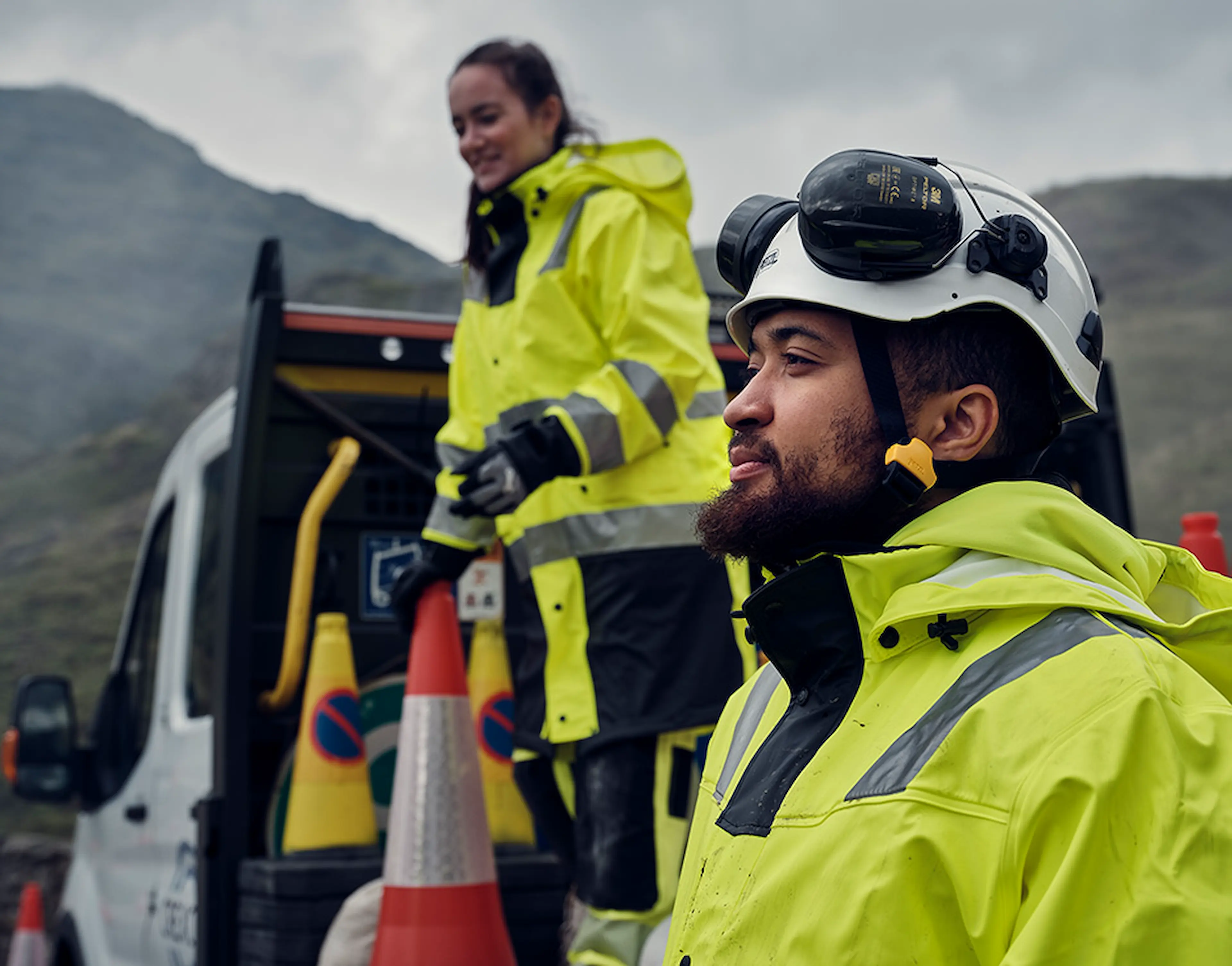 rain_highvis_2_900x745-672b3145742fb
