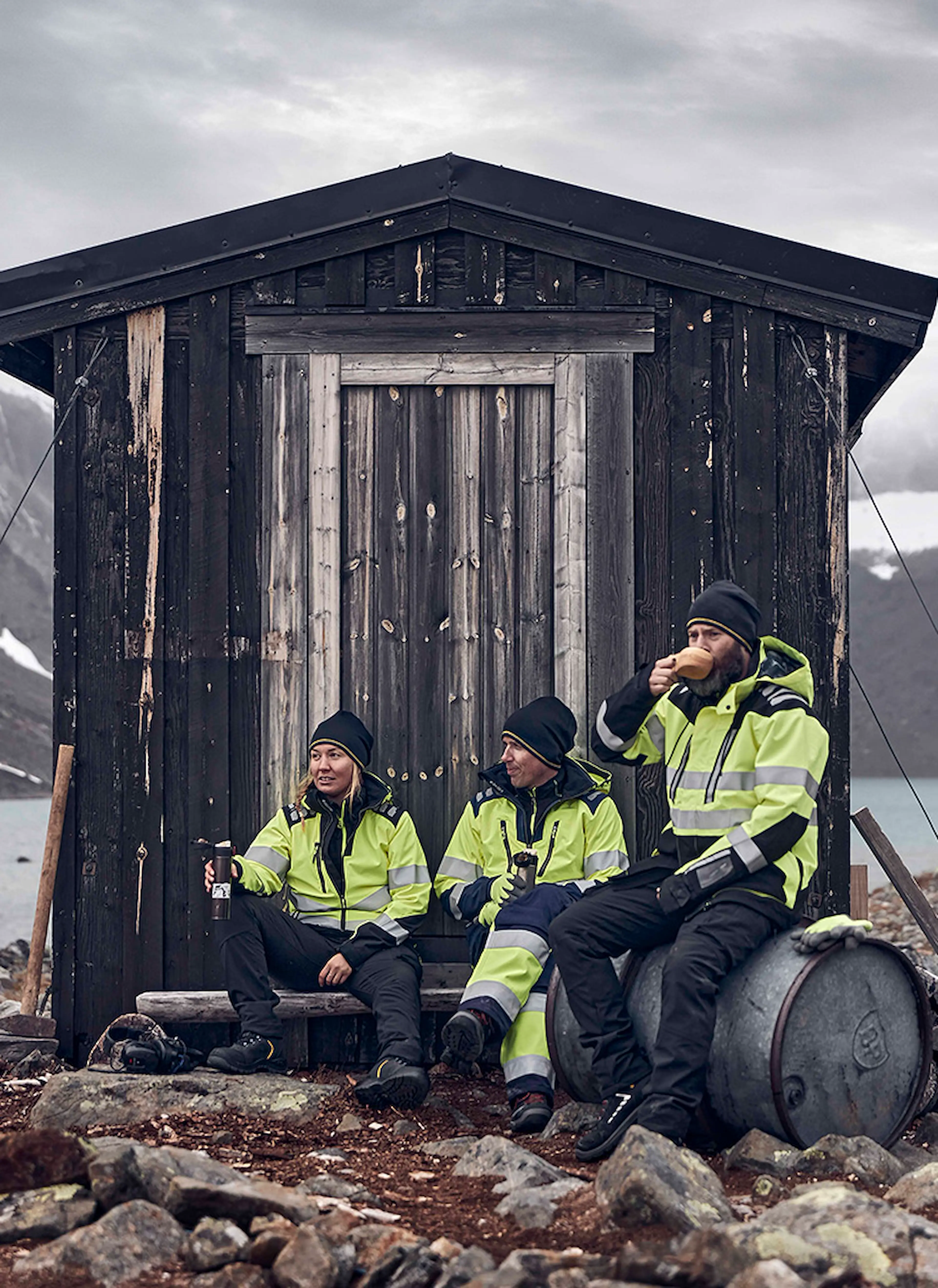 highvis_community_750x1030-jpg