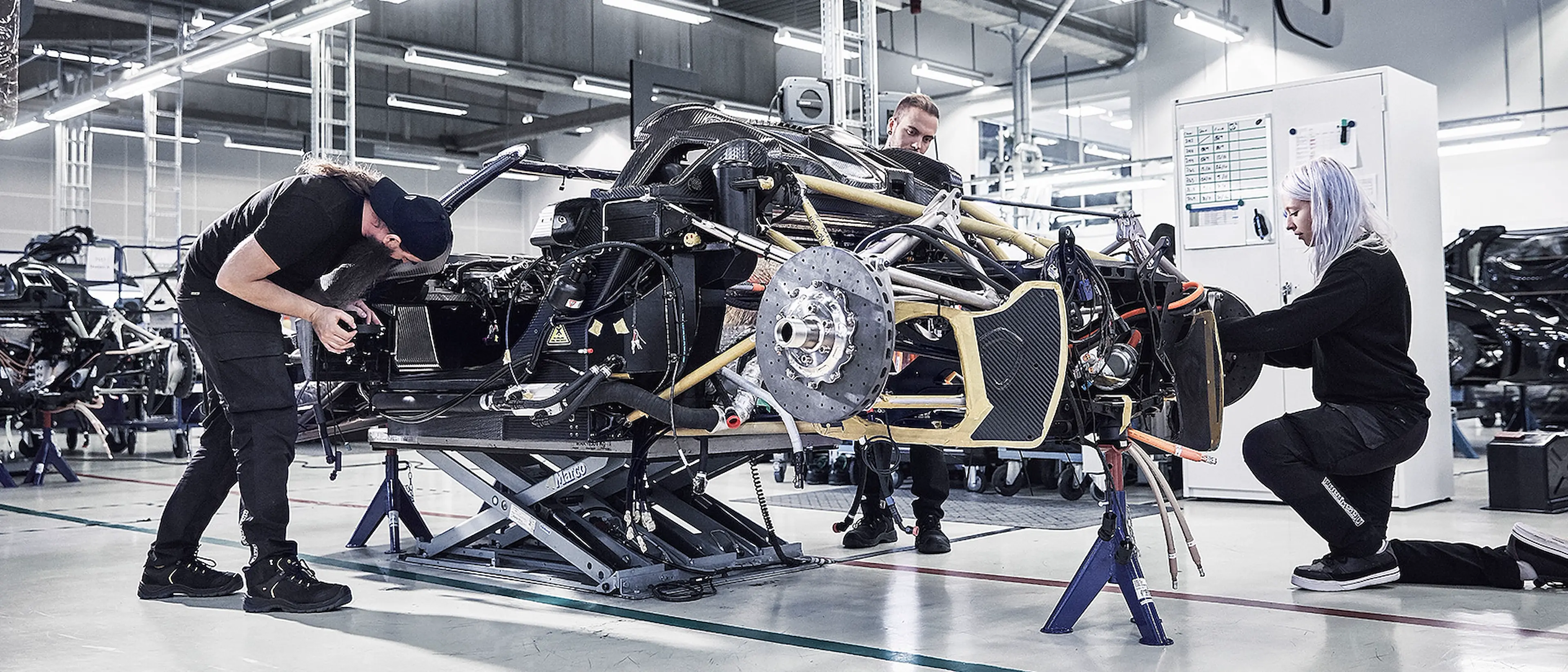 koenigsegg_service_1680x720