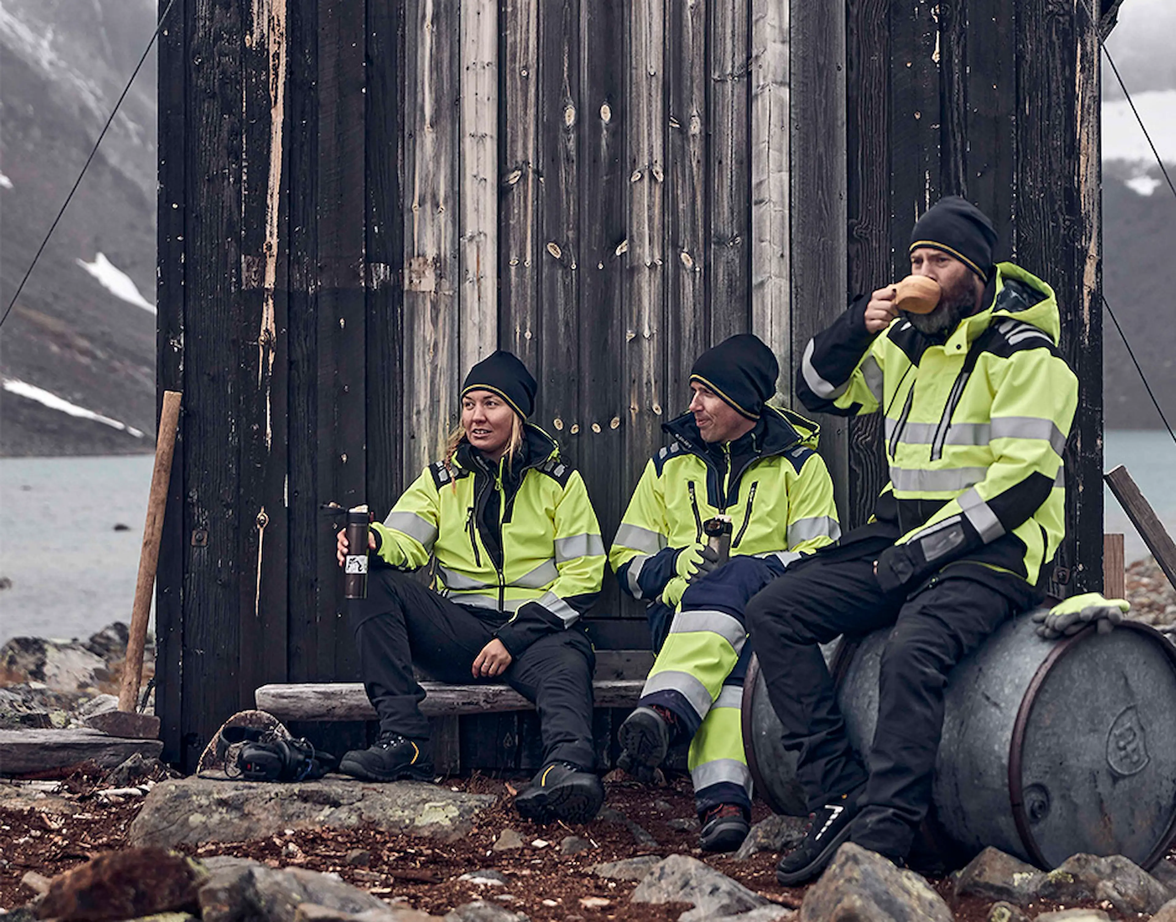 highvis_community_950x745